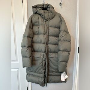 Lululemon Wunder Puff Long Jacket. Size XL